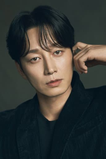 이현욱
